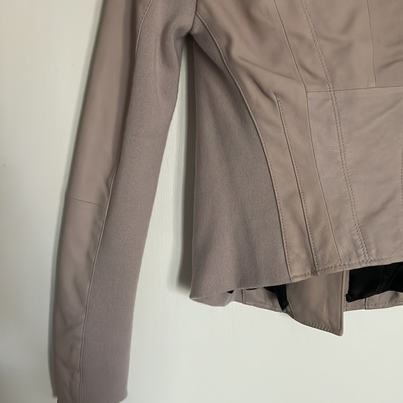 Leather jacket - Picture 10 of 10